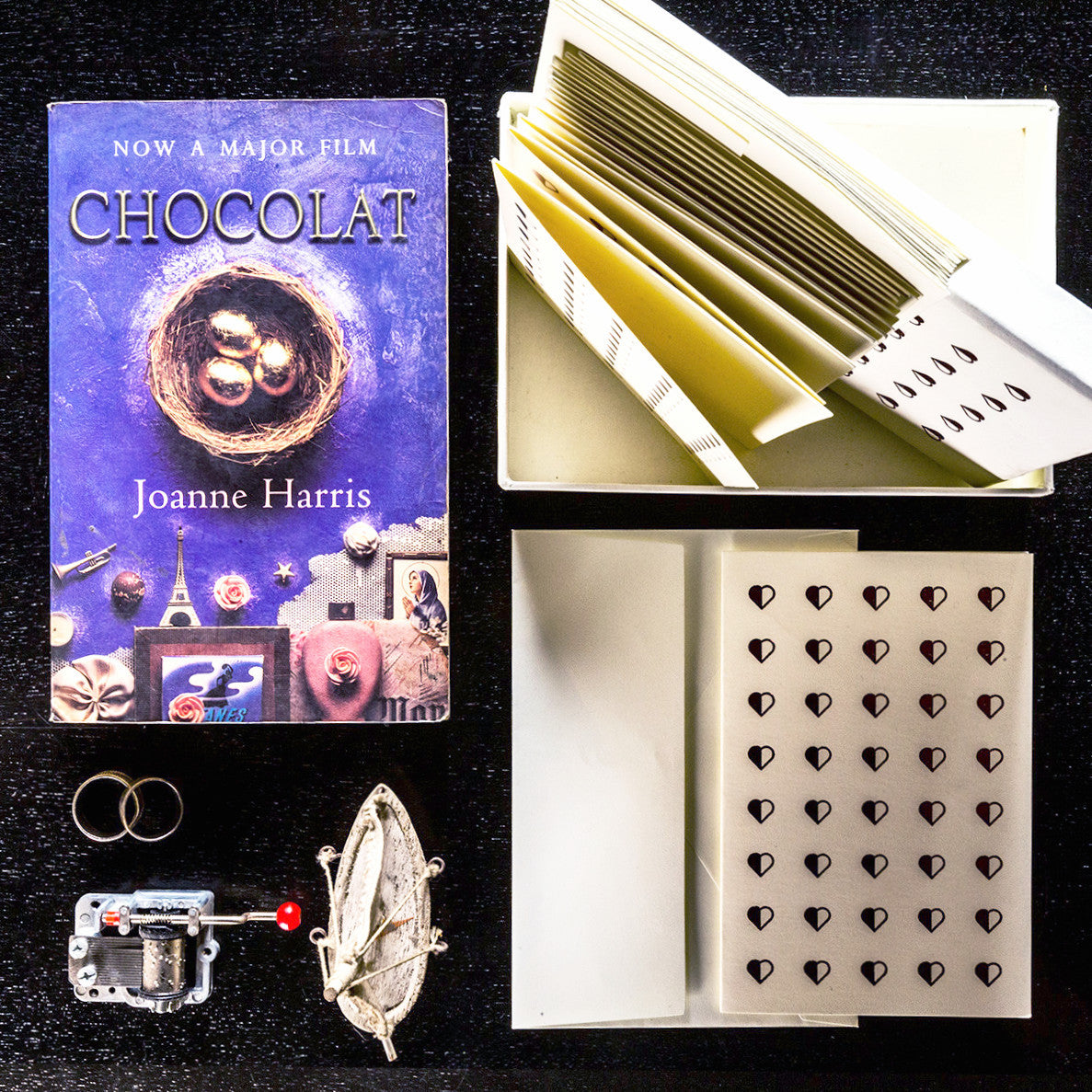 Stationery showcasing greeting cards with envelopes